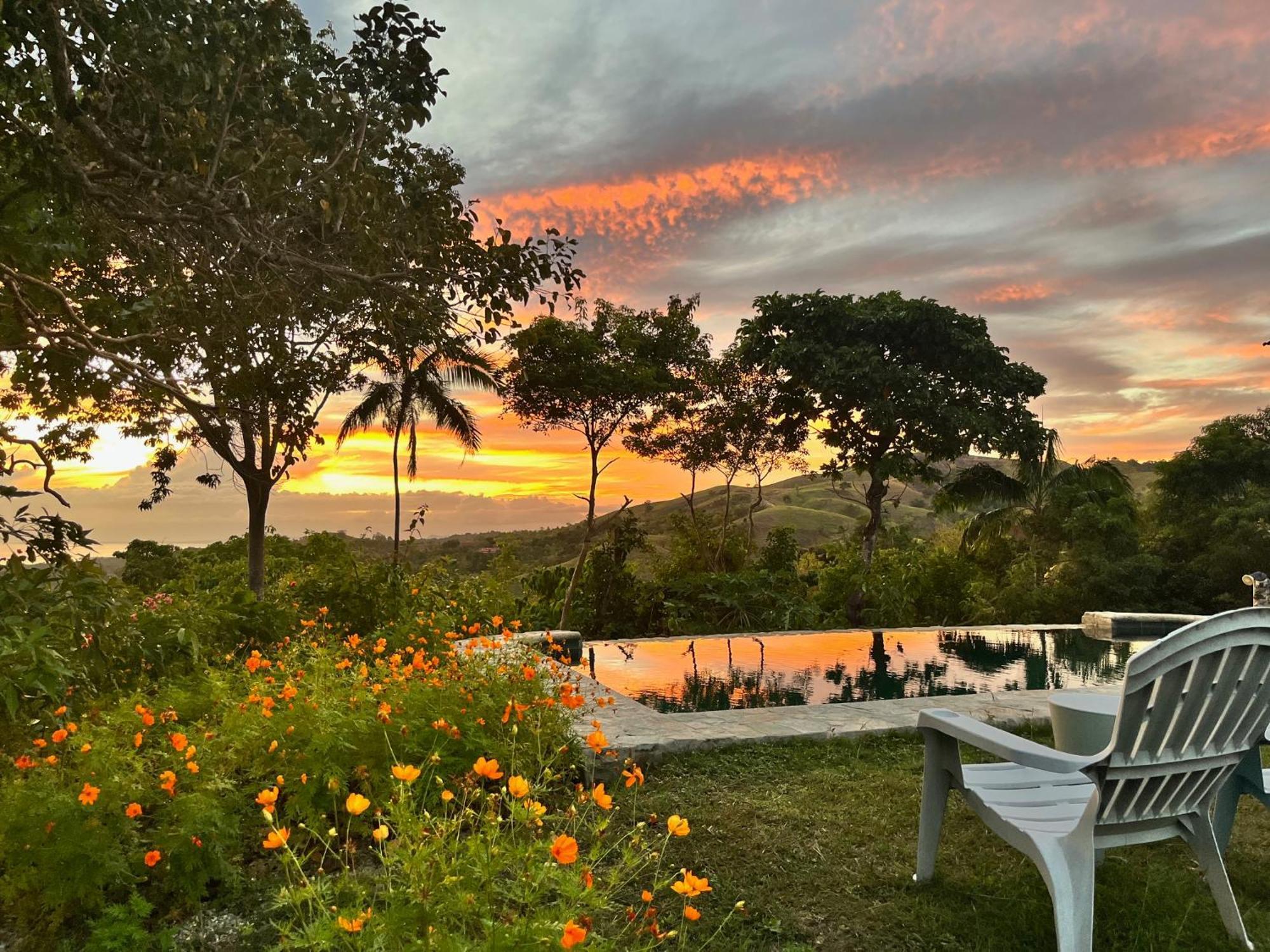 Marquis garden Eco-cottages Tayong Extérieur photo